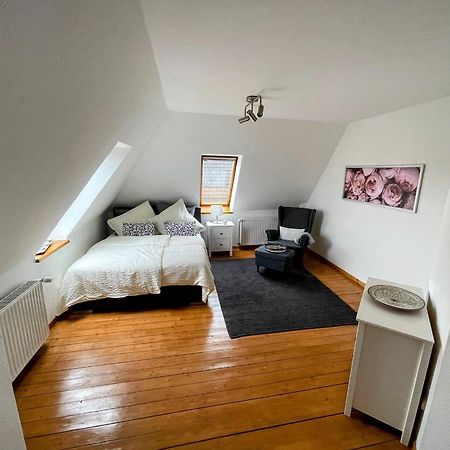 *To Hus* Wohnung Am Rande Von Jever Eksteriør billede