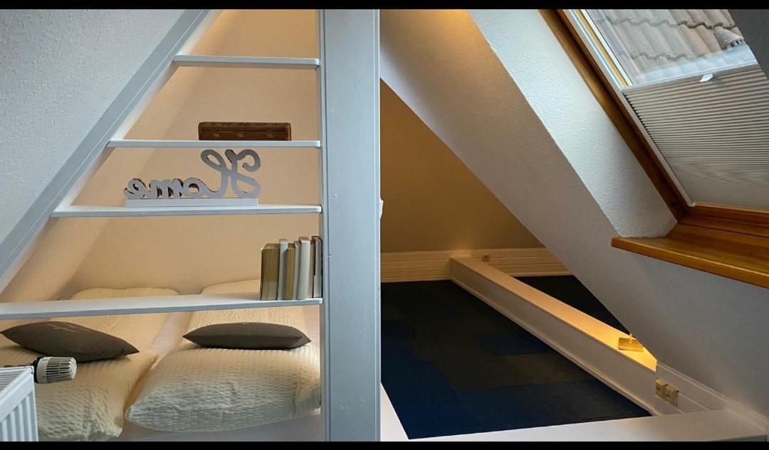 *To Hus* Wohnung Am Rande Von Jever Eksteriør billede