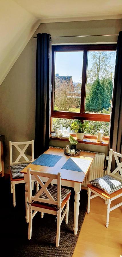 *To Hus* Wohnung Am Rande Von Jever Eksteriør billede